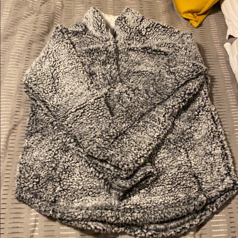 Sherpa Pullover Small